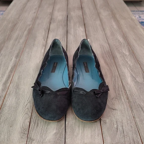 Marc Jacobs Navy Scalloped Bow Detail Suede Flats Size Woman's 9 - Picture 5 of 10